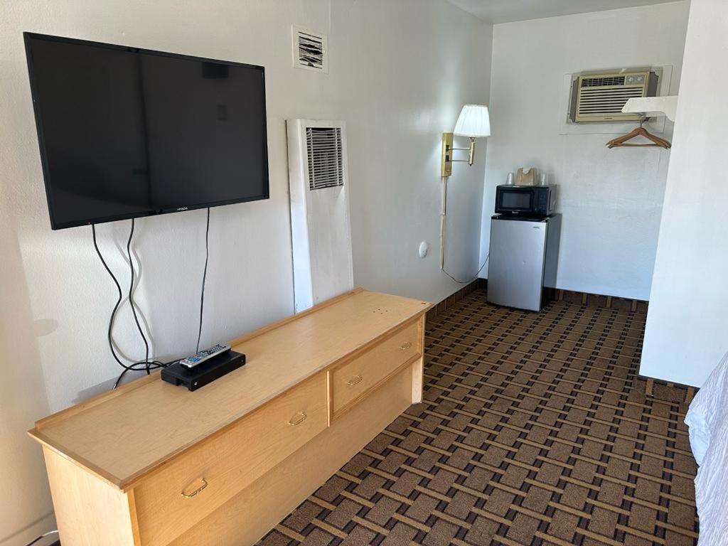 גרייט פולס Ski'S Western Motel מראה חיצוני תמונה
