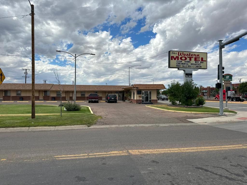 גרייט פולס Ski'S Western Motel מראה חיצוני תמונה