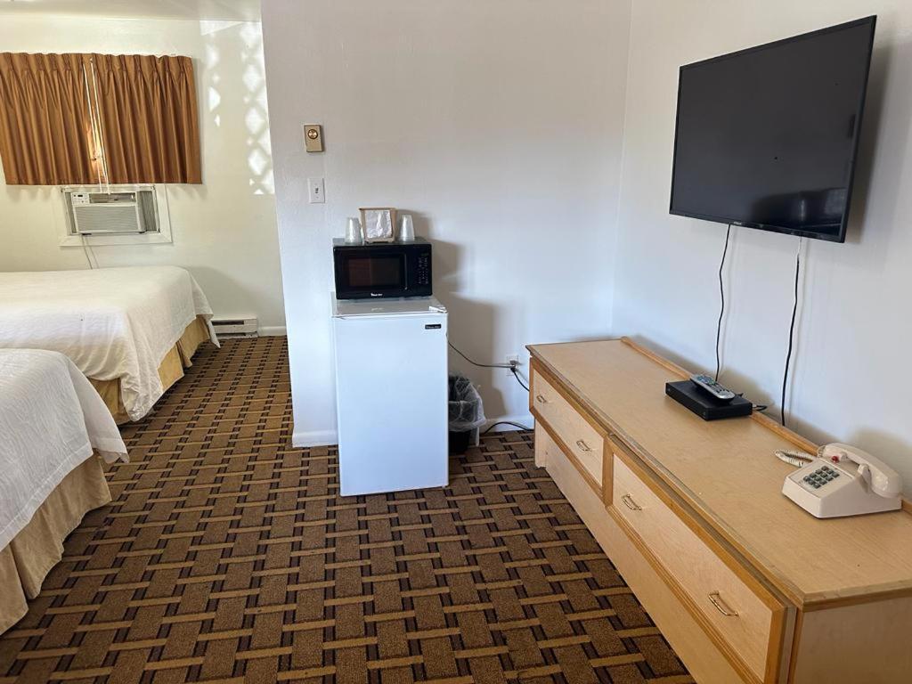 גרייט פולס Ski'S Western Motel מראה חיצוני תמונה